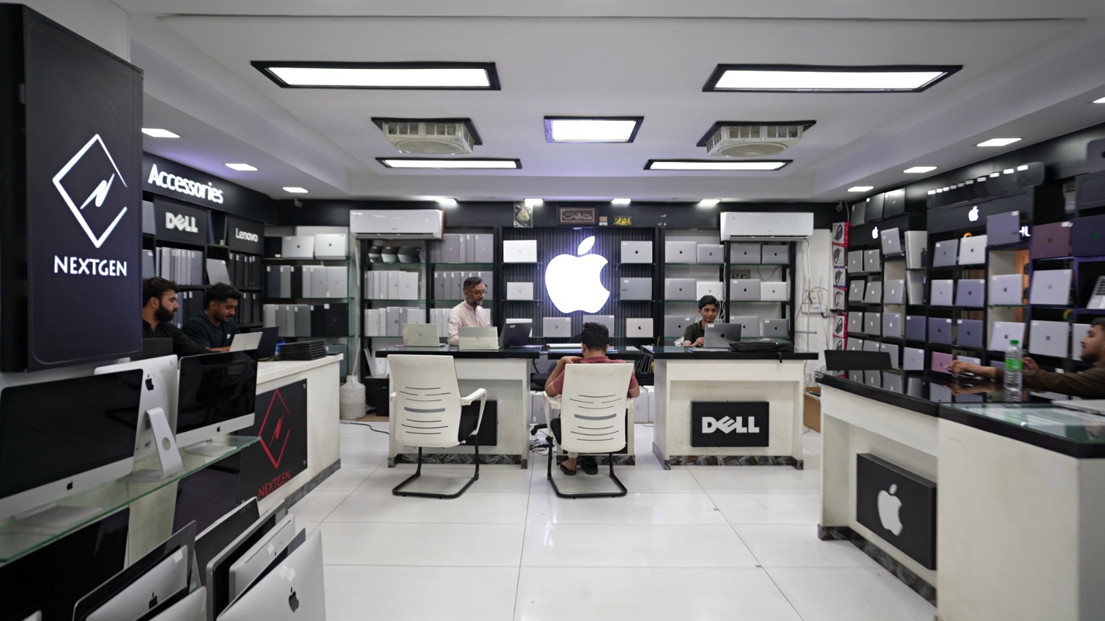 NEXTGEN Apple Store Interior